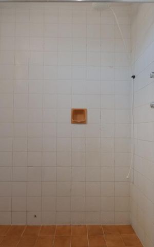 Apartamento à venda com 77m², 2 quartos e 1 vagaBanheiro Social