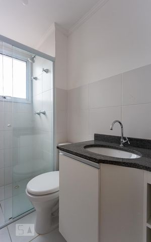 Apartamento para alugar com 50m², 2 quartos e 1 vaga Apartamento para alugar com 50m², 2 quartos e 1 vagaBanheiro