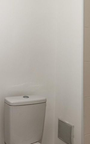 Apartamento para alugar com 44m², 2 quartos e sem vaga Apartamento para alugar com 44m², 2 quartos e sem vagaBanheiro