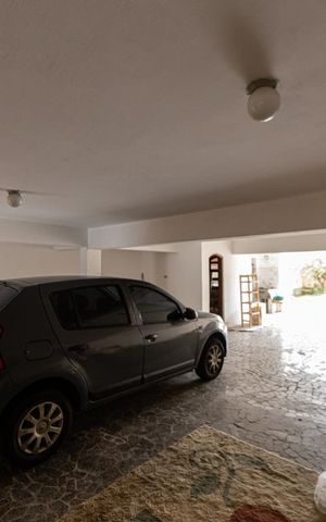 Casa para alugar com 300m², 3 quartos e 6 vagas Casa para alugar com 300m², 3 quartos e 6 vagasGaragem