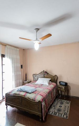 Casa para alugar com 300m², 3 quartos e 6 vagas Casa para alugar com 300m², 3 quartos e 6 vagasSuite