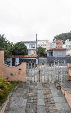 Casa para alugar com 300m², 3 quartos e 6 vagas Casa para alugar com 300m², 3 quartos e 6 vagasVista Sala