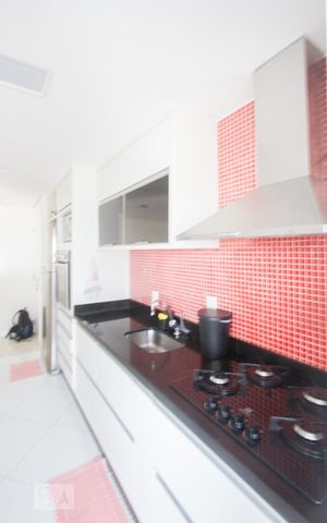 Apartamento à venda com 65m², 2 quartos e 1 vagaCozinha