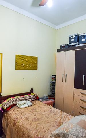 Casa à venda com 280m², 6 quartos e 1 vaga Casa à venda com 280m², 6 quartos e 1 vagaEdícula