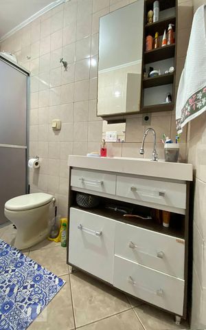 Casa à venda com 120m², 3 quartos e 1 vaga Casa à venda com 120m², 3 quartos e 1 vagaBanheiro