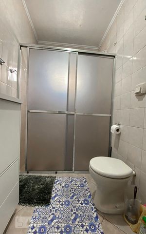 Casa à venda com 120m², 3 quartos e 1 vaga Casa à venda com 120m², 3 quartos e 1 vagaBanheiro