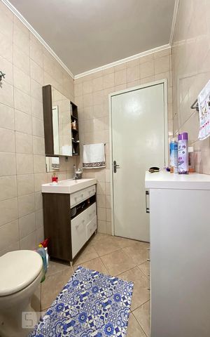 Casa à venda com 120m², 3 quartos e 1 vaga Casa à venda com 120m², 3 quartos e 1 vagaBanheiro