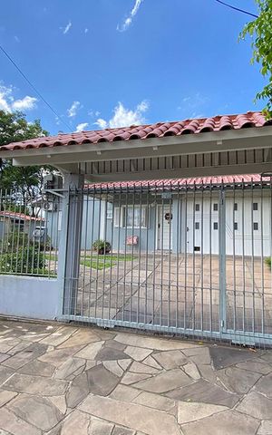 Casa à venda com 120m², 3 quartos e 1 vaga Casa à venda com 120m², 3 quartos e 1 vagaFachada