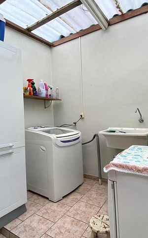Casa à venda com 120m², 3 quartos e 1 vaga Casa à venda com 120m², 3 quartos e 1 vagaLavanderia