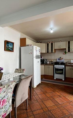 Casa à venda com 120m², 3 quartos e 1 vaga Casa à venda com 120m², 3 quartos e 1 vagaCozinha