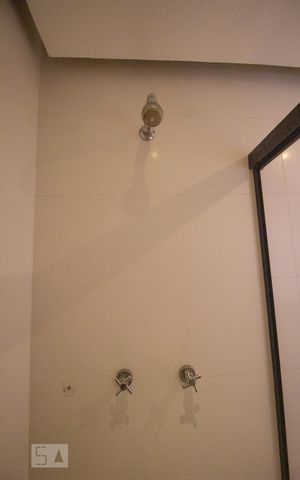 Apartamento para alugar com 198m², 3 quartos e 1 vaga Apartamento para alugar com 198m², 3 quartos e 1 vagaBanheiro