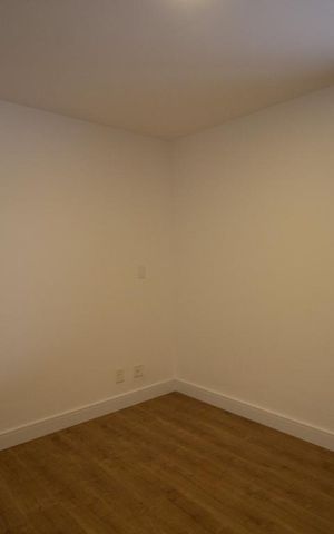 Apartamento para alugar com 198m², 3 quartos e 1 vaga Apartamento para alugar com 198m², 3 quartos e 1 vagaQuarto 2