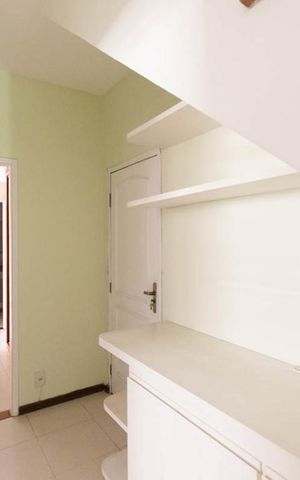 Apartamento à venda com 133m², 4 quartos e 3 vagasHall