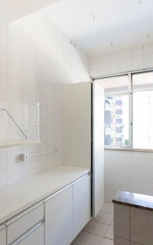 Apartamento à venda com 133m², 4 quartos e 3 vagasCozinha e Área de Serviço