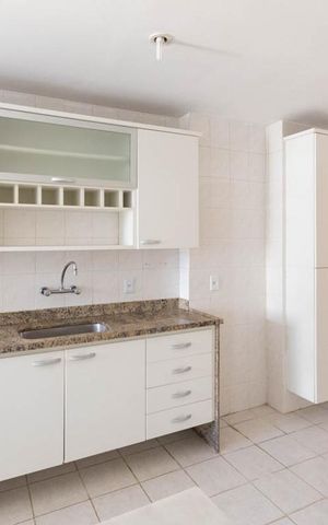 Apartamento à venda com 133m², 4 quartos e 3 vagasCozinha e Área de Serviço