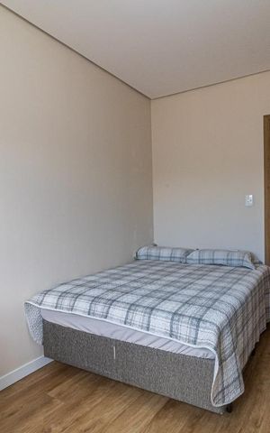 Casa à venda com 240m², 7 quartos e 8 vagas Casa à venda com 240m², 7 quartos e 8 vagasQuarto 2