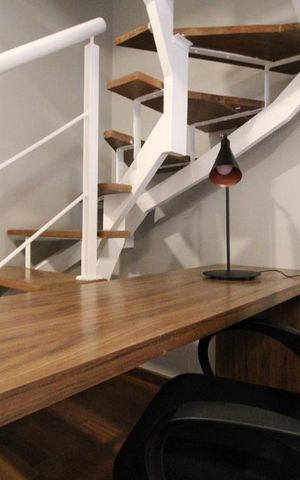 Studio para alugar com 60m², 1 quarto e 1 vagaMesa escritório