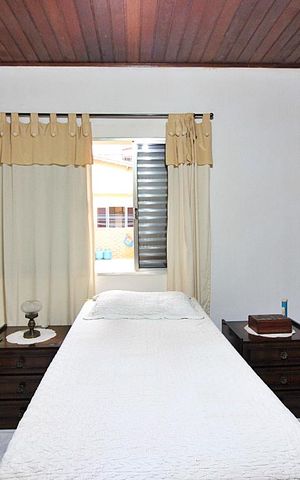 Casa à venda com 170m², 4 quartos e 2 vagasQuarto 1