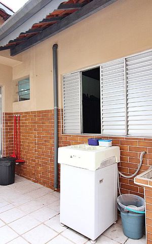 Casa à venda com 170m², 4 quartos e 2 vagasLavanderia