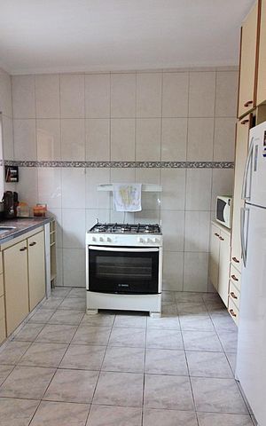 Casa à venda com 170m², 4 quartos e 2 vagasCozinha
