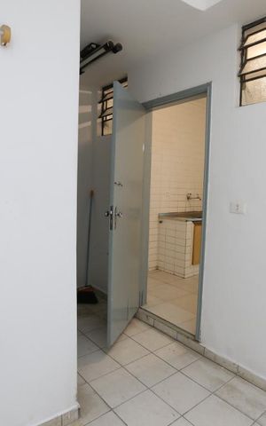 Casa para alugar com 170m², 4 quartos e 4 vagasÁrea de Serviço