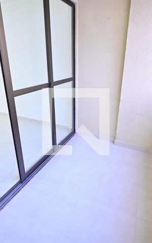 Apartamento para alugar com 115m², 4 quartos e 1 vaga Apartamento para alugar com 115m², 4 quartos e 1 vagaVaranda da Sala