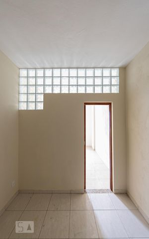 Studio à venda com 42m², 2 quartos e sem vaga Studio à venda com 42m², 2 quartos e sem vagaQuarto