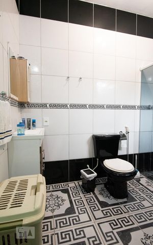 Casa à venda com 466m², 3 quartos e 5 vagasBanheiro da Suíte