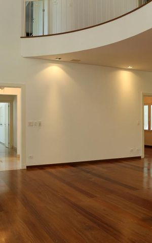 Casa de condomínio à venda com 670m², 4 quartos e 4 vagasSala