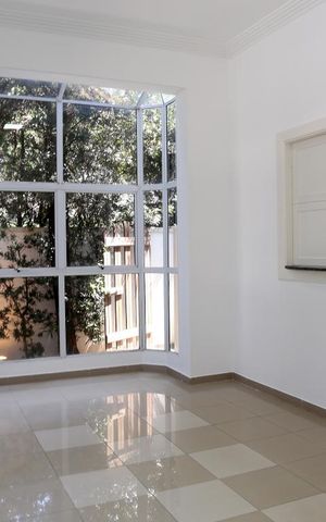 Casa de condomínio à venda com 670m², 4 quartos e 4 vagasCopa