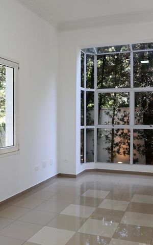 Casa de condomínio à venda com 670m², 4 quartos e 4 vagasCopa