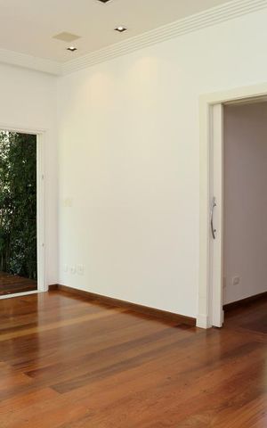 Casa de condomínio à venda com 670m², 4 quartos e 4 vagasEscritório