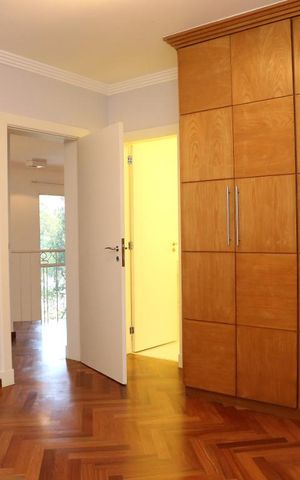 Casa de condomínio à venda com 670m², 4 quartos e 4 vagasSuíte 2