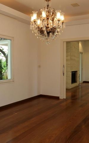 Casa de condomínio à venda com 670m², 4 quartos e 4 vagasSala de Jantar