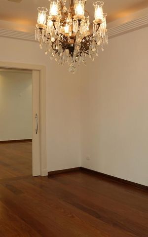 Casa de condomínio à venda com 670m², 4 quartos e 4 vagasSala de Jantar