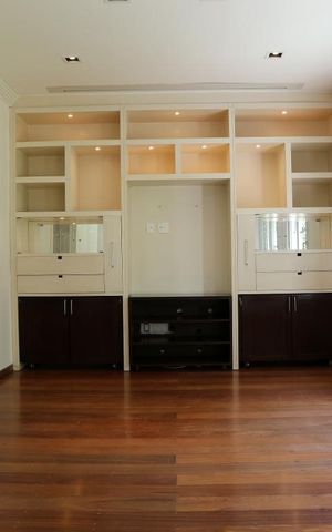 Casa de condomínio à venda com 670m², 4 quartos e 4 vagasEscritório