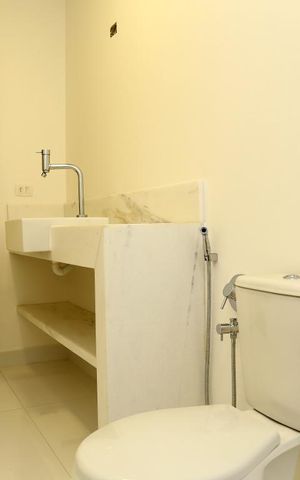 Casa de condomínio à venda com 670m², 4 quartos e 4 vagasBanheiro da Suíte 2
