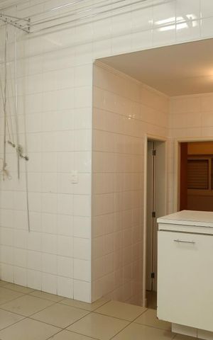 Casa de condomínio à venda com 670m², 4 quartos e 4 vagasCozinha