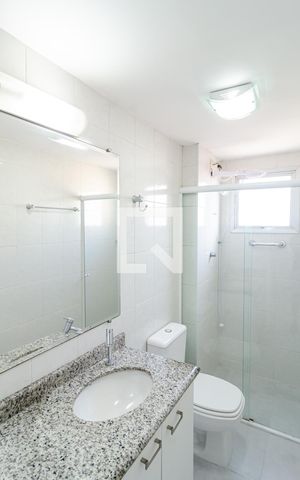 Apartamento à venda com 60m², 2 quartos e 1 vaga Apartamento à venda com 60m², 2 quartos e 1 vagaBanheiro Social