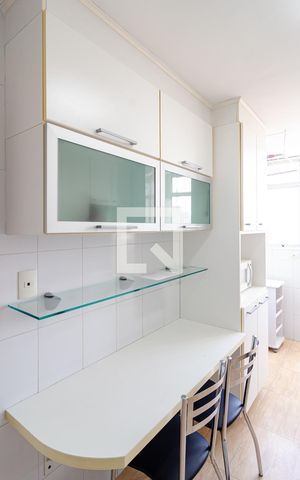 Apartamento à venda com 60m², 2 quartos e 1 vaga Apartamento à venda com 60m², 2 quartos e 1 vagaCozinha