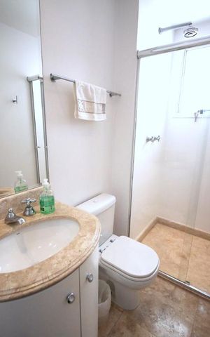 Apartamento à venda com 253m², 4 quartos e 5 vagasBanheiro