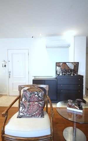 Apartamento à venda com 253m², 4 quartos e 5 vagasSala 