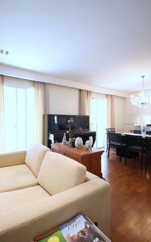 Apartamento à venda com 253m², 4 quartos e 5 vagasSala