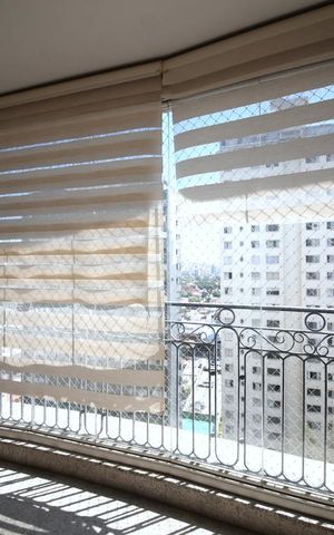 Apartamento à venda com 253m², 4 quartos e 5 vagasVaranda