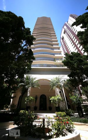 Apartamento à venda com 253m², 4 quartos e 5 vagasFachada