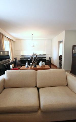 Apartamento à venda com 253m², 4 quartos e 5 vagasSala
