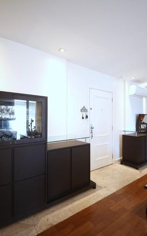 Apartamento à venda com 253m², 4 quartos e 5 vagasSala 