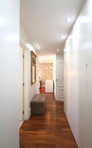 Apartamento à venda com 253m², 4 quartos e 5 vagasCloset