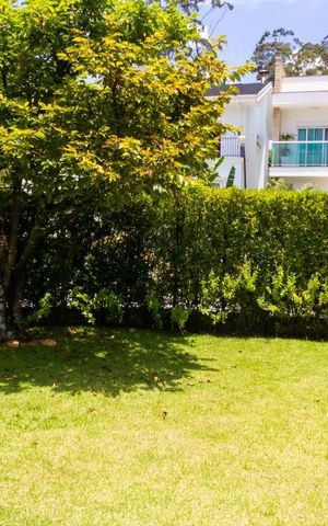 Casa de condomínio à venda com 586m², 4 quartos e 3 vagasPiscina / Jadim