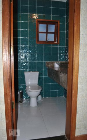 Casa para alugar com 300m², 3 quartos e 3 vagasLavabo